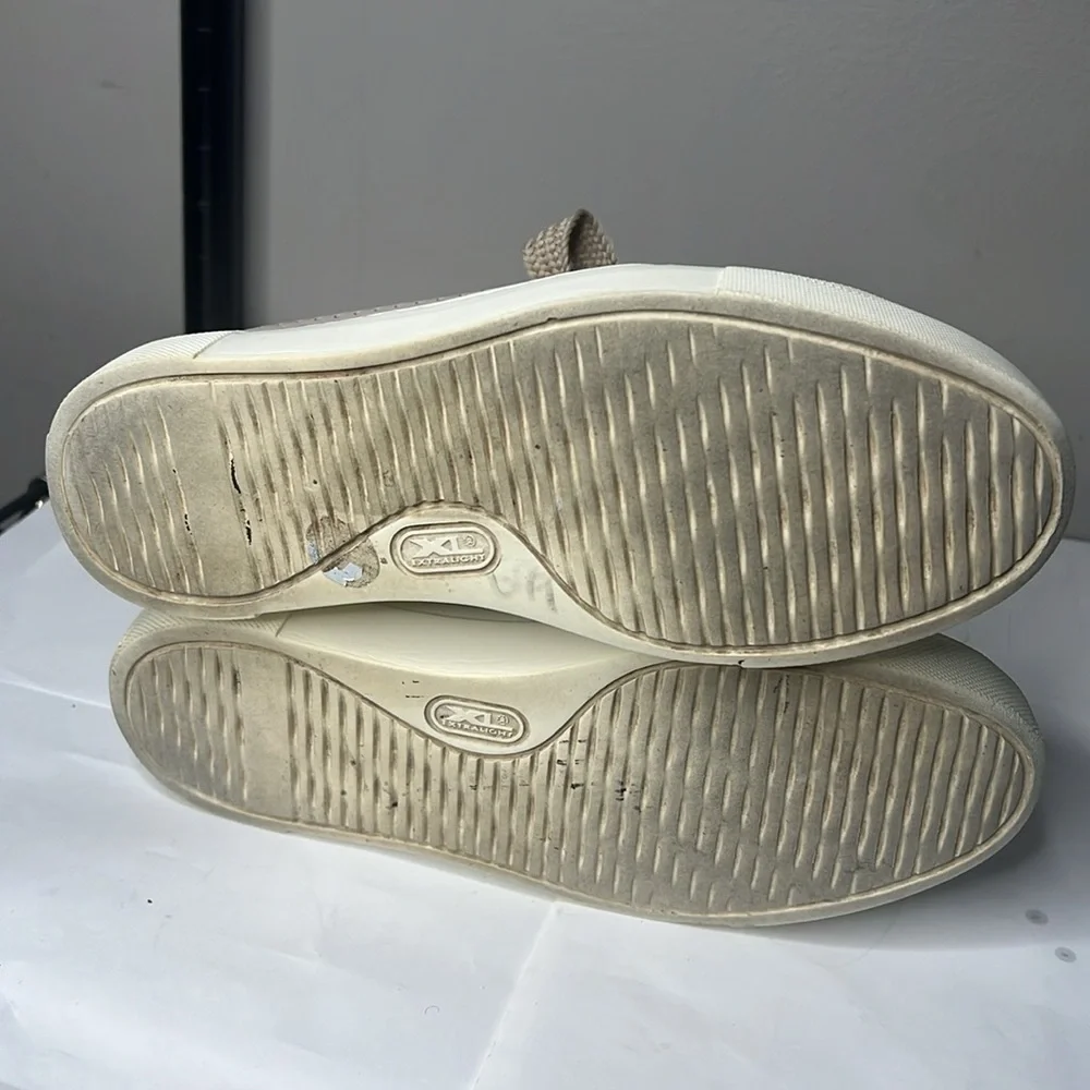 AGL Sz 37 US 7 Attilio Giusti Leombruni Perforated Platform Talc Leather Sneaker